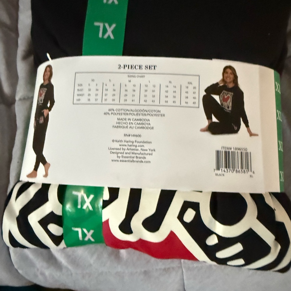 Keith Haring Ladies Lounge Set - Black and Red - Picture 2 of 2